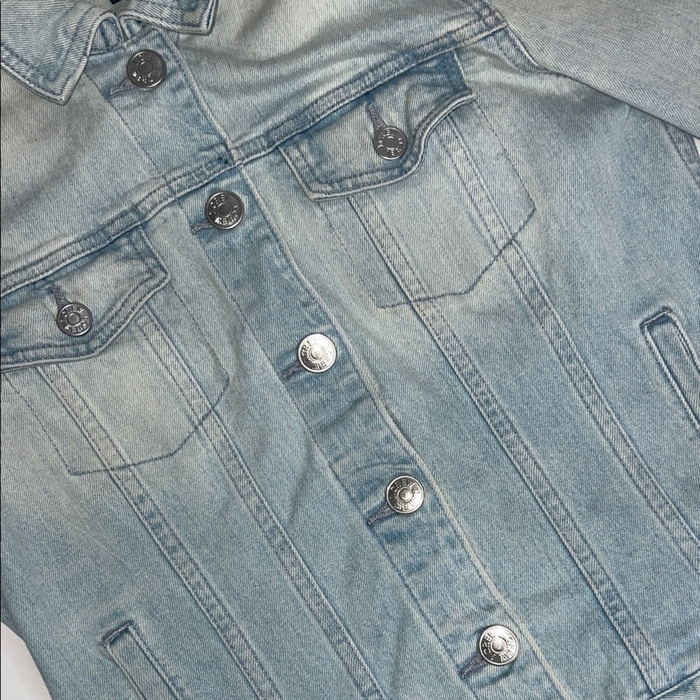 Women’s J Crew Indigo Light Blue Jean Jacket Small - Picture 4 of 9